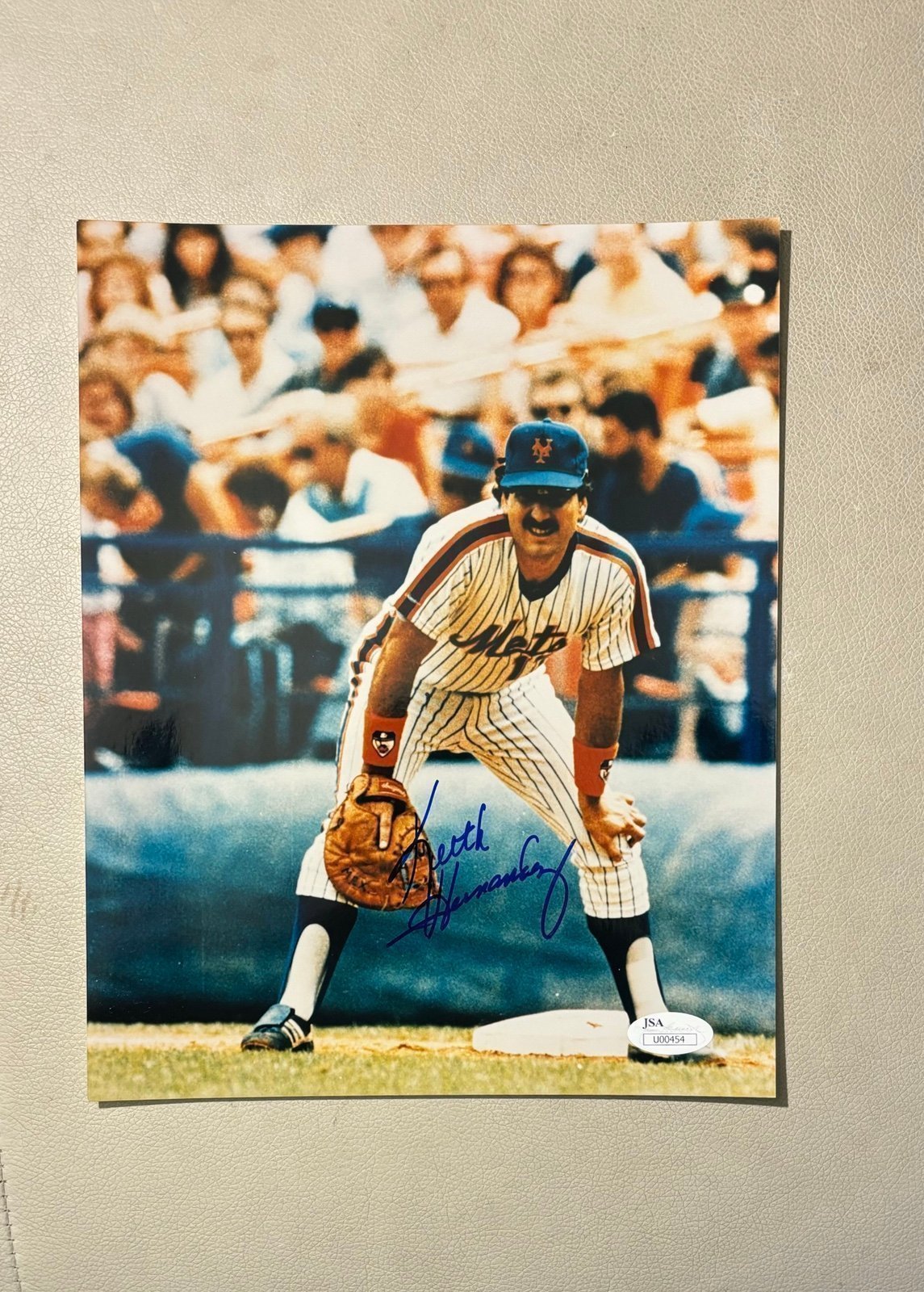 Mets Keith Hernandez Signed Photo (JSA COA)