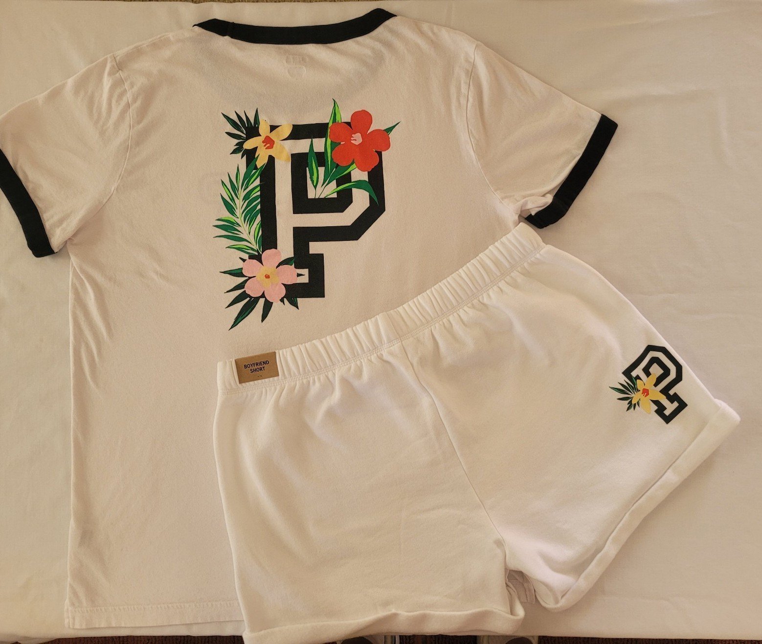 PINK VS HTF Tropical Varsity Short Outfit, L, 68