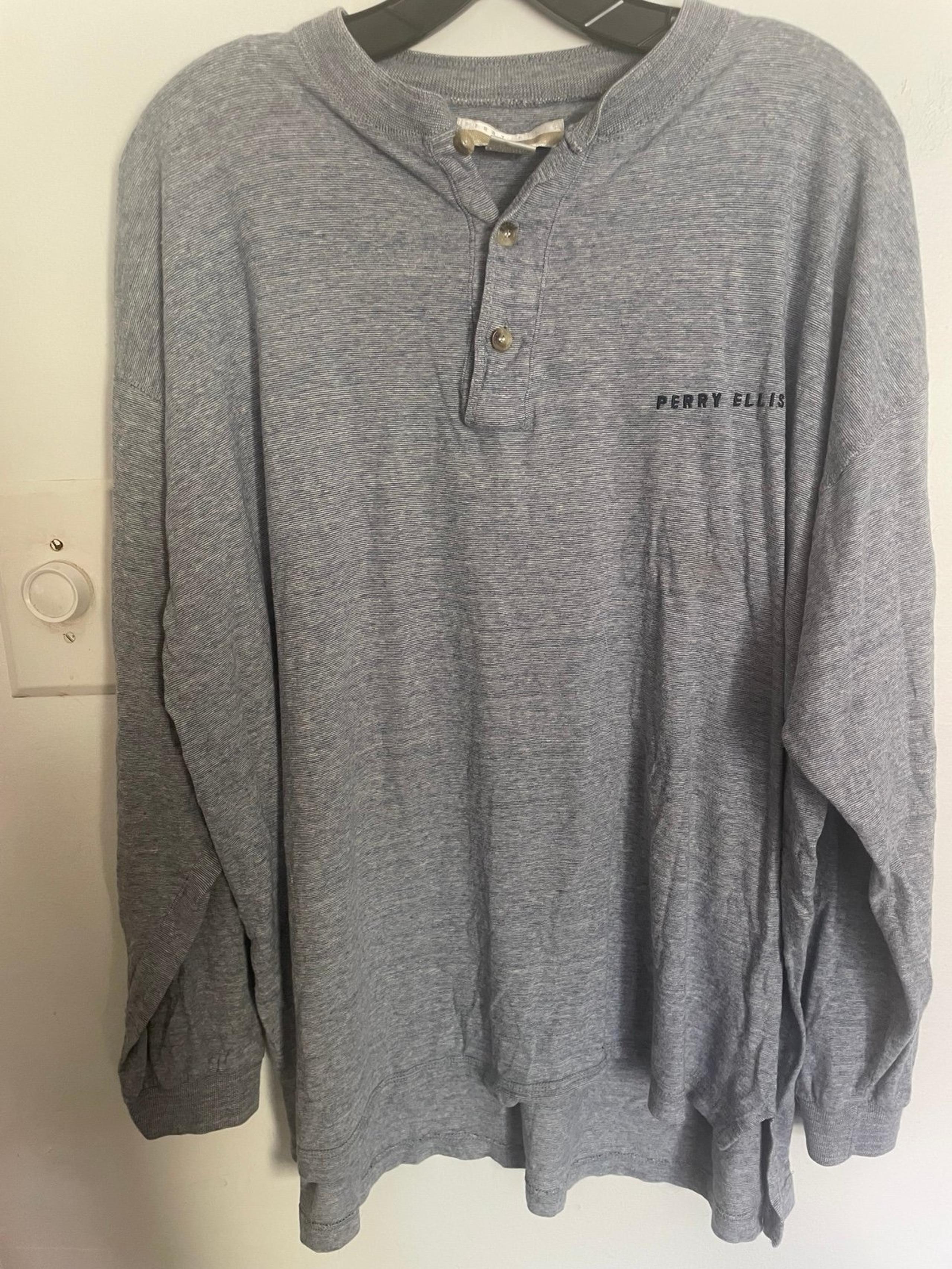 Perry Ellis Shirt Mens Large Light Blue Henley Pullover Long Sleeve