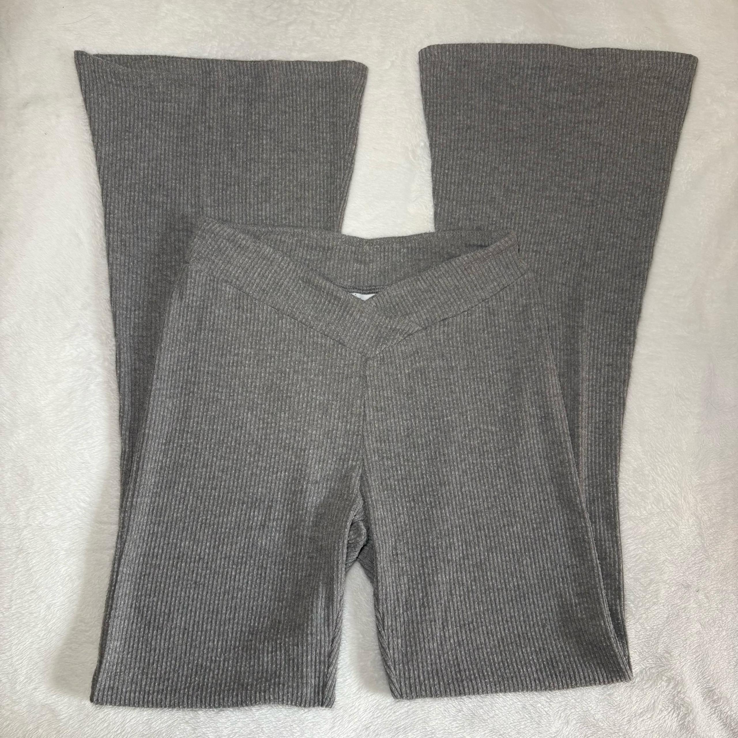 Colsie gray ribbed high waisted sleep flare leggings