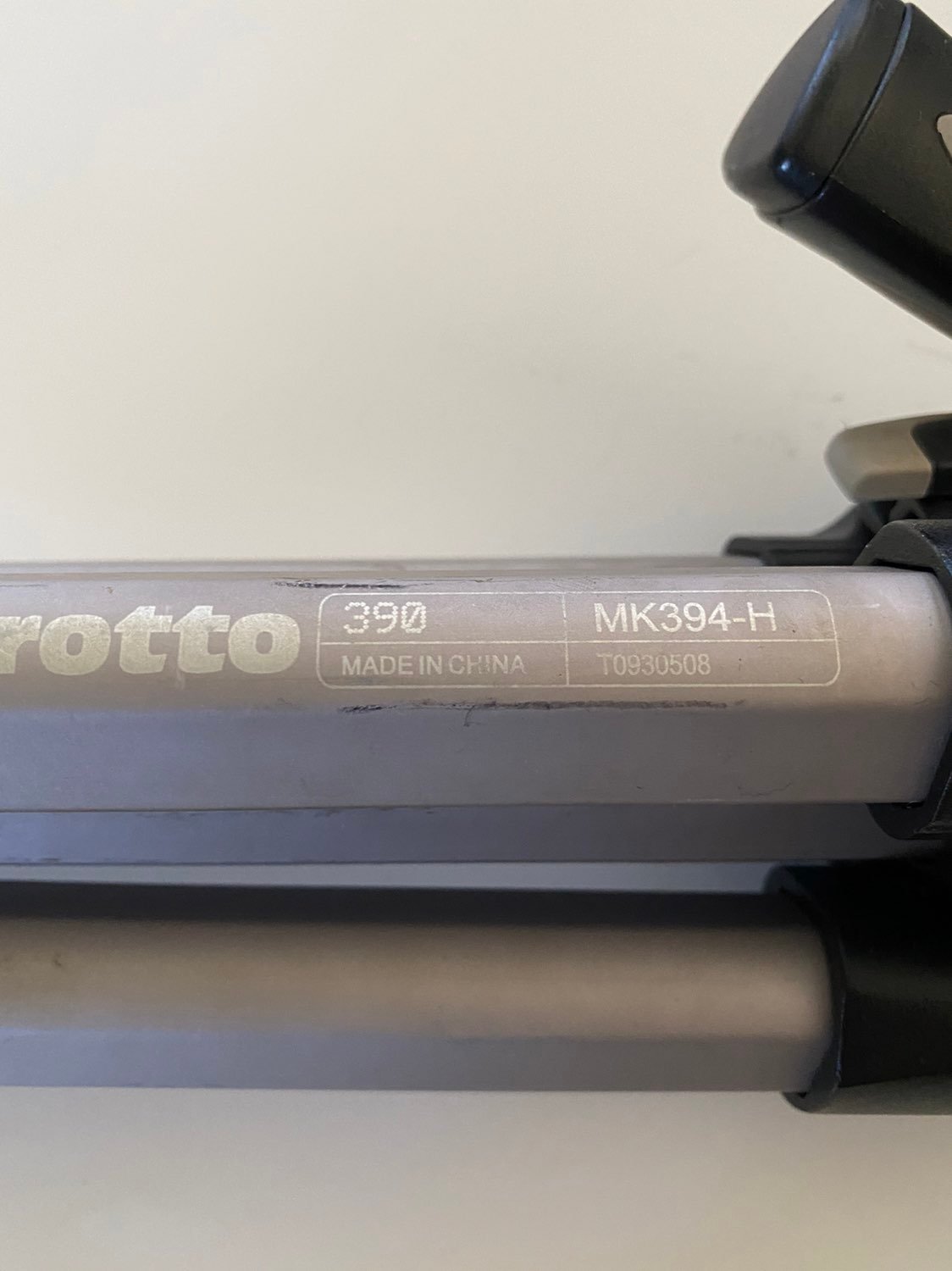 Manfrotto compact tripod MK394-H