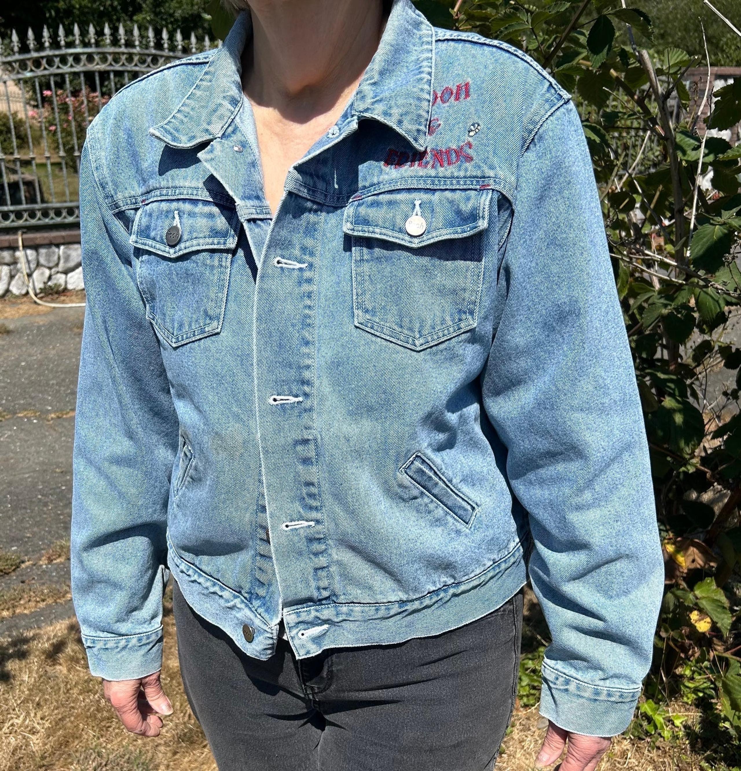 Disney Winnie The Pooh Womens Vintage Jeans Jacket size Large