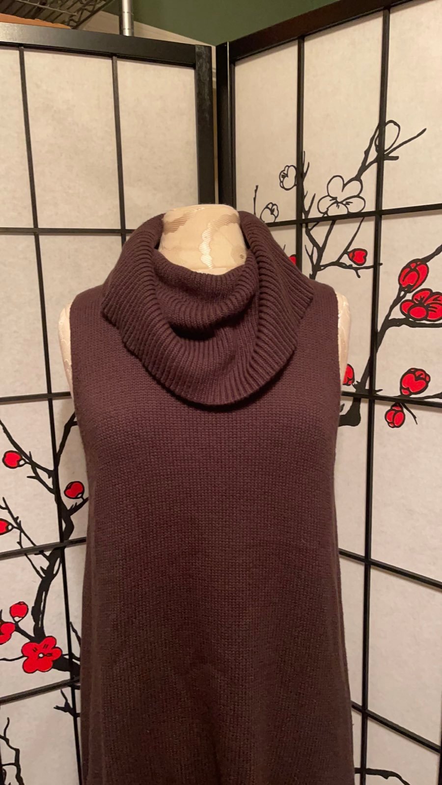 Michael Kors Cowl neck, high low sleeveless sweater, size M