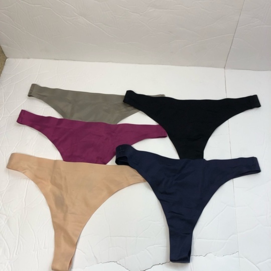 Brand New Womens Medium Thong Panties Set of 5