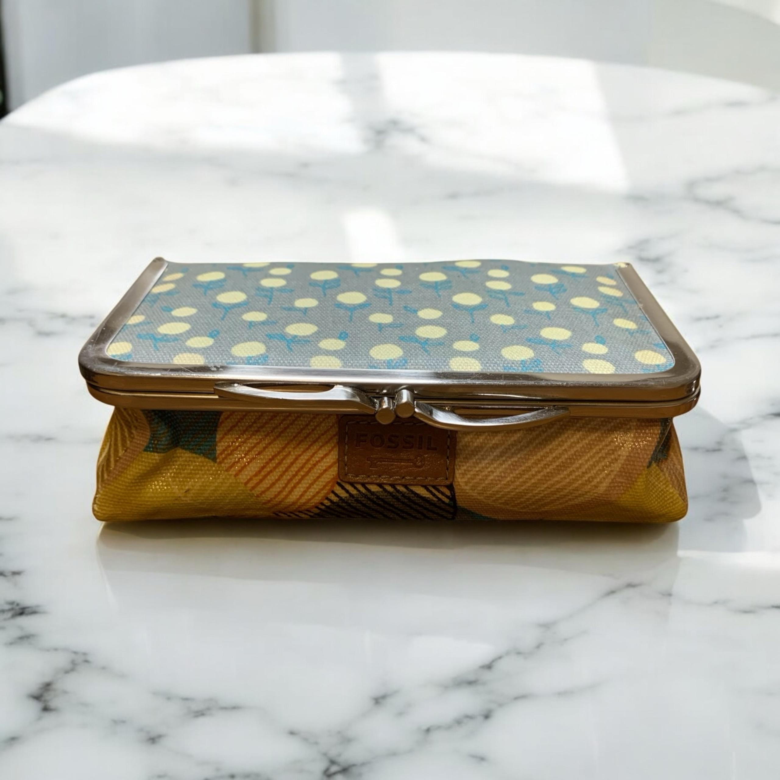 Fossil make up bag