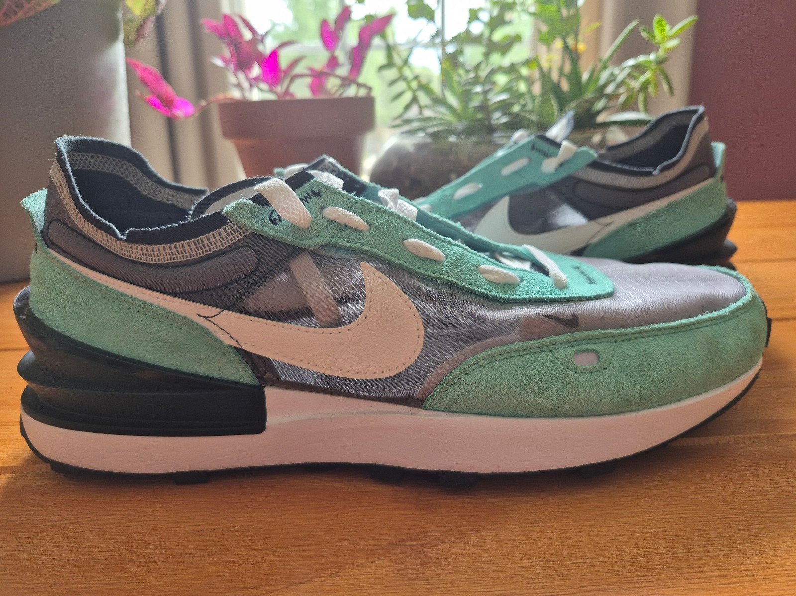 Nike Waffle One SE 'Light Menta' - Mens Size 10