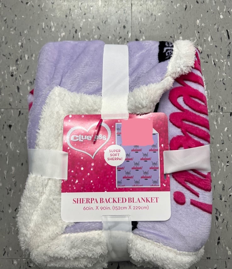 Clueless sherpa backed blanket