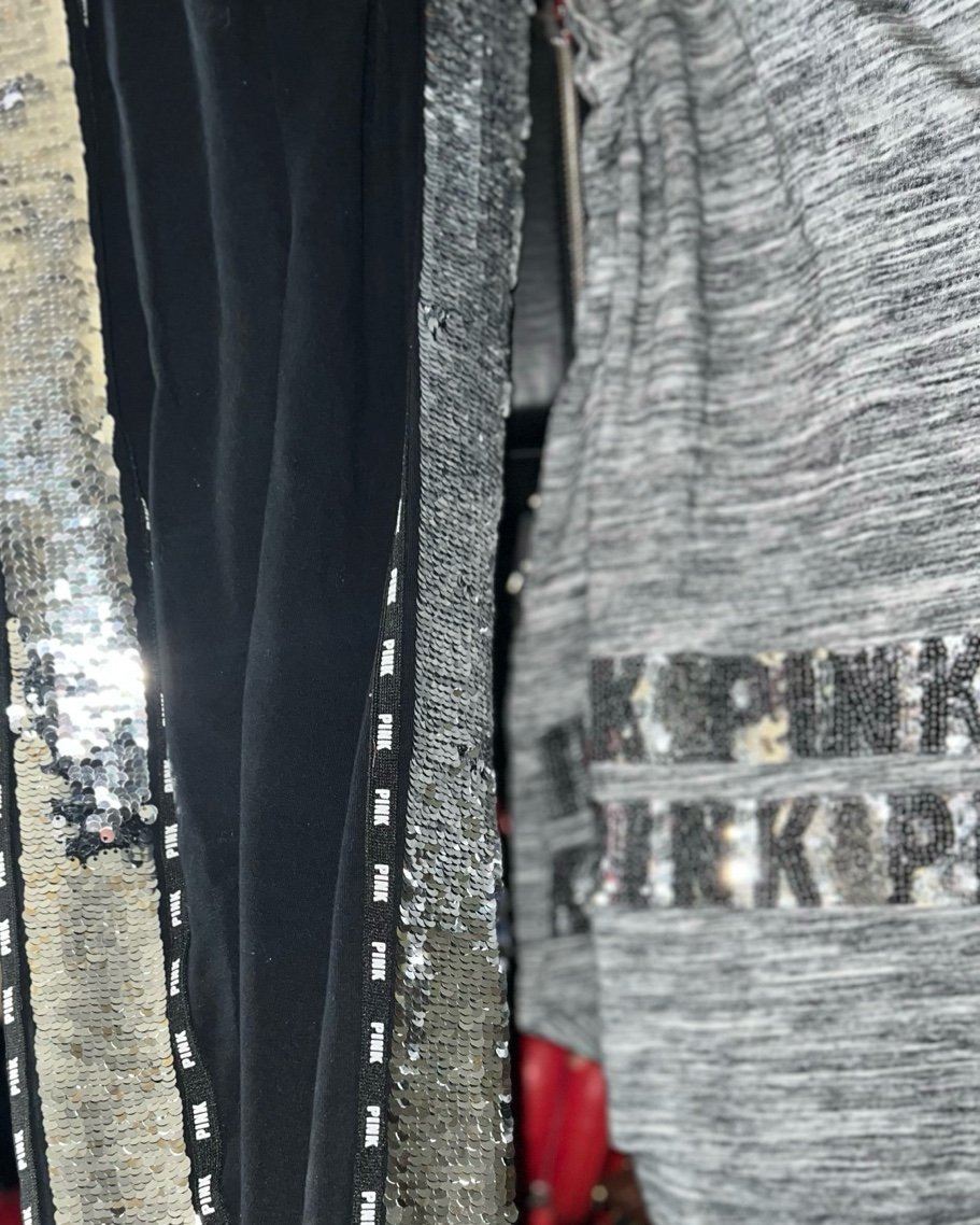 VS PINK Flip Silver Bling Yoga Set