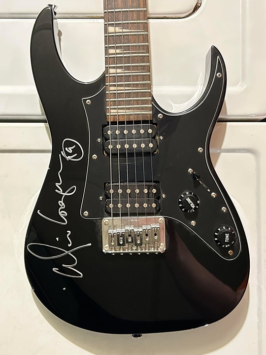 Alice Cooper signed Guitar