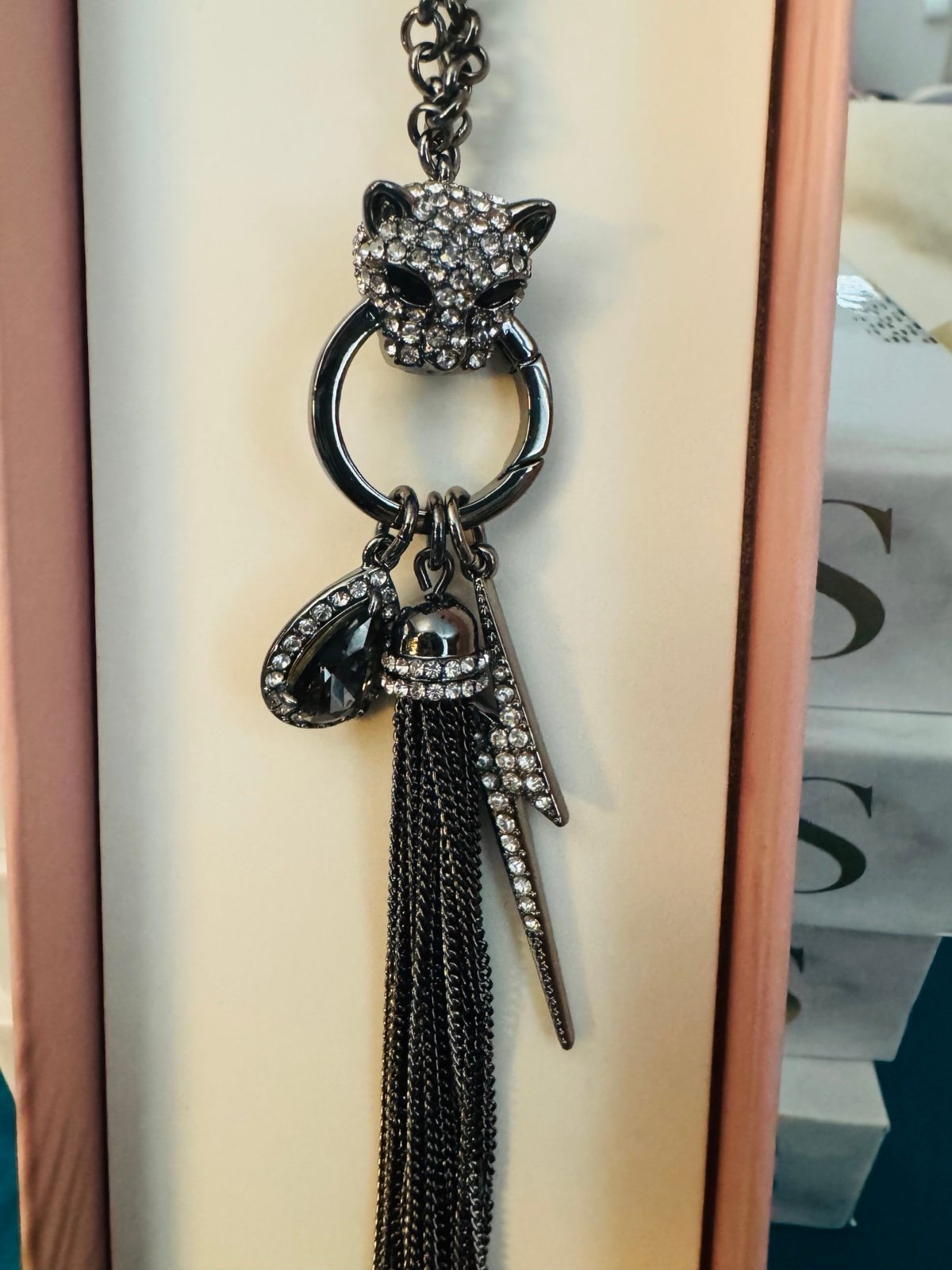 Bomb party pendant - Lighting Leopard Glam