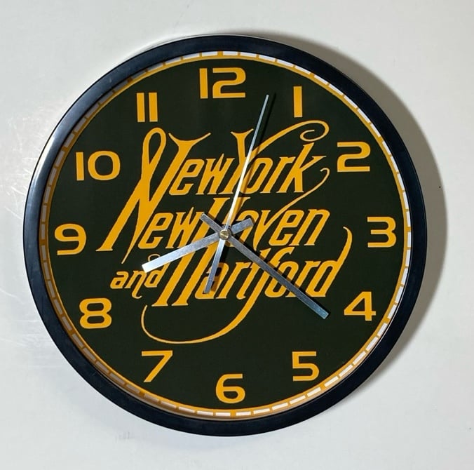 New York New Haven and Hartford railroad logo battery clock