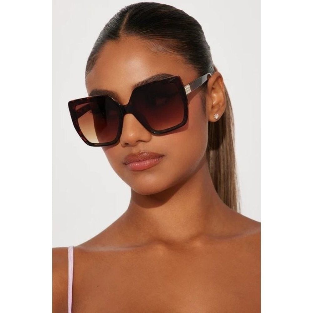 Feeling Catty Oversized Rhinestone Detail Sunglasses Tortoise