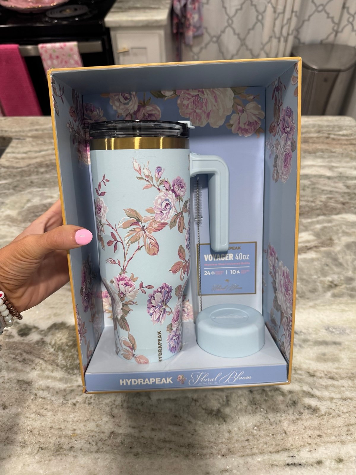 Hydrapeak floral tumbler 40 oz