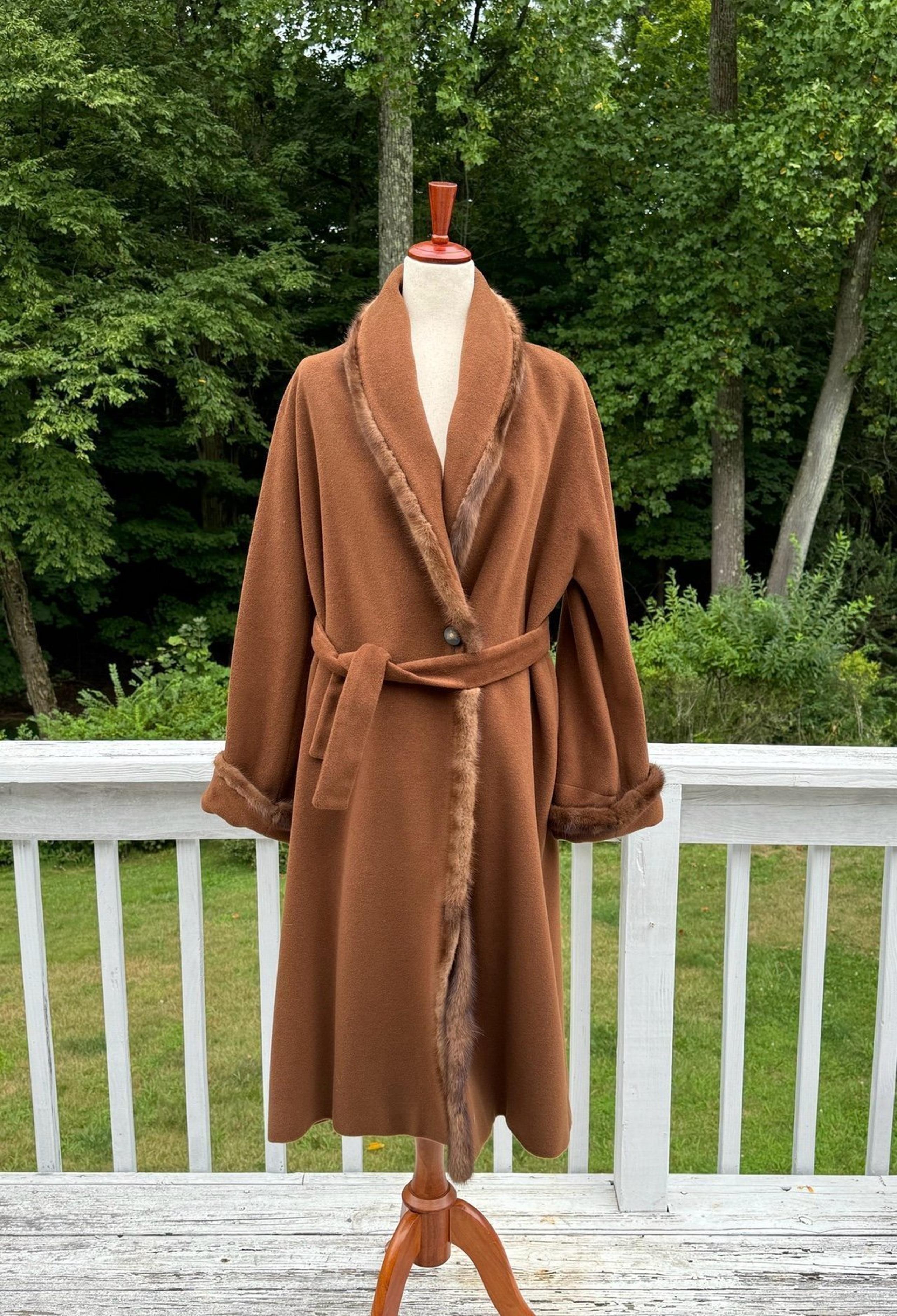 Cinzia Rocca Belted brown  wool coat With Fur details.