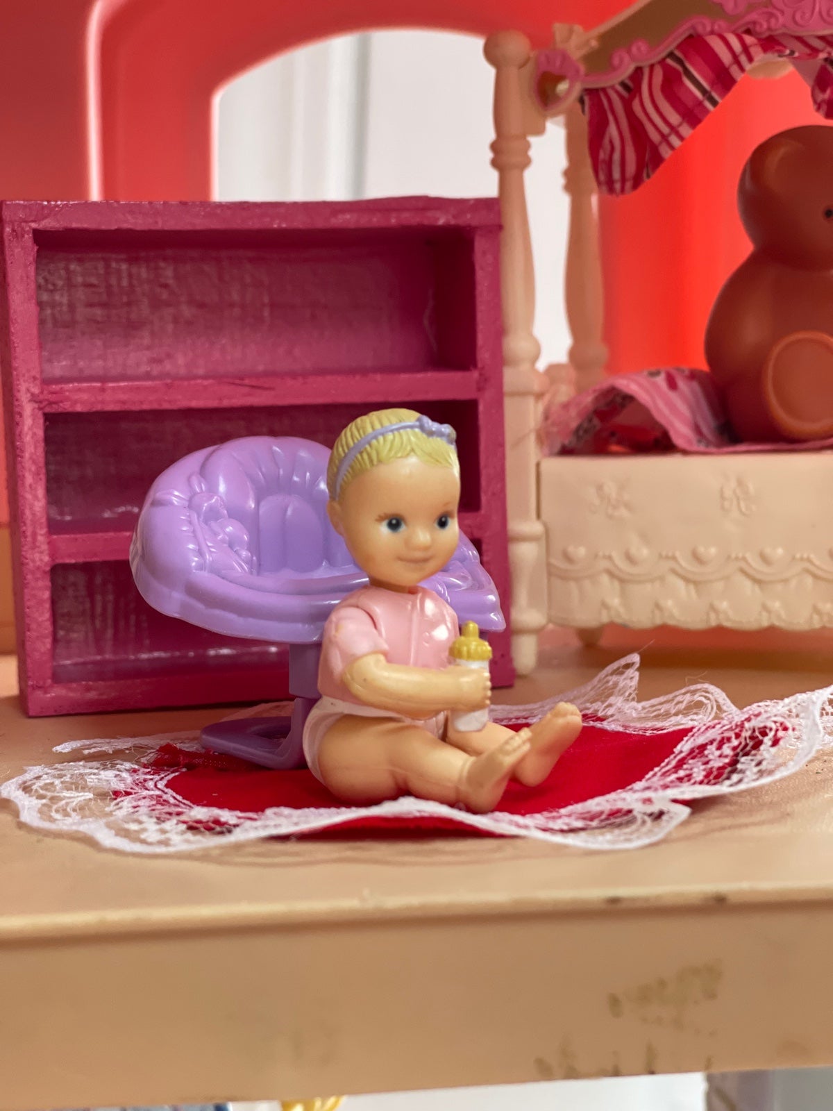 Fisher Price Loving Family Dollhouse Blonde Baby Girl in Pink White Bow Bottle