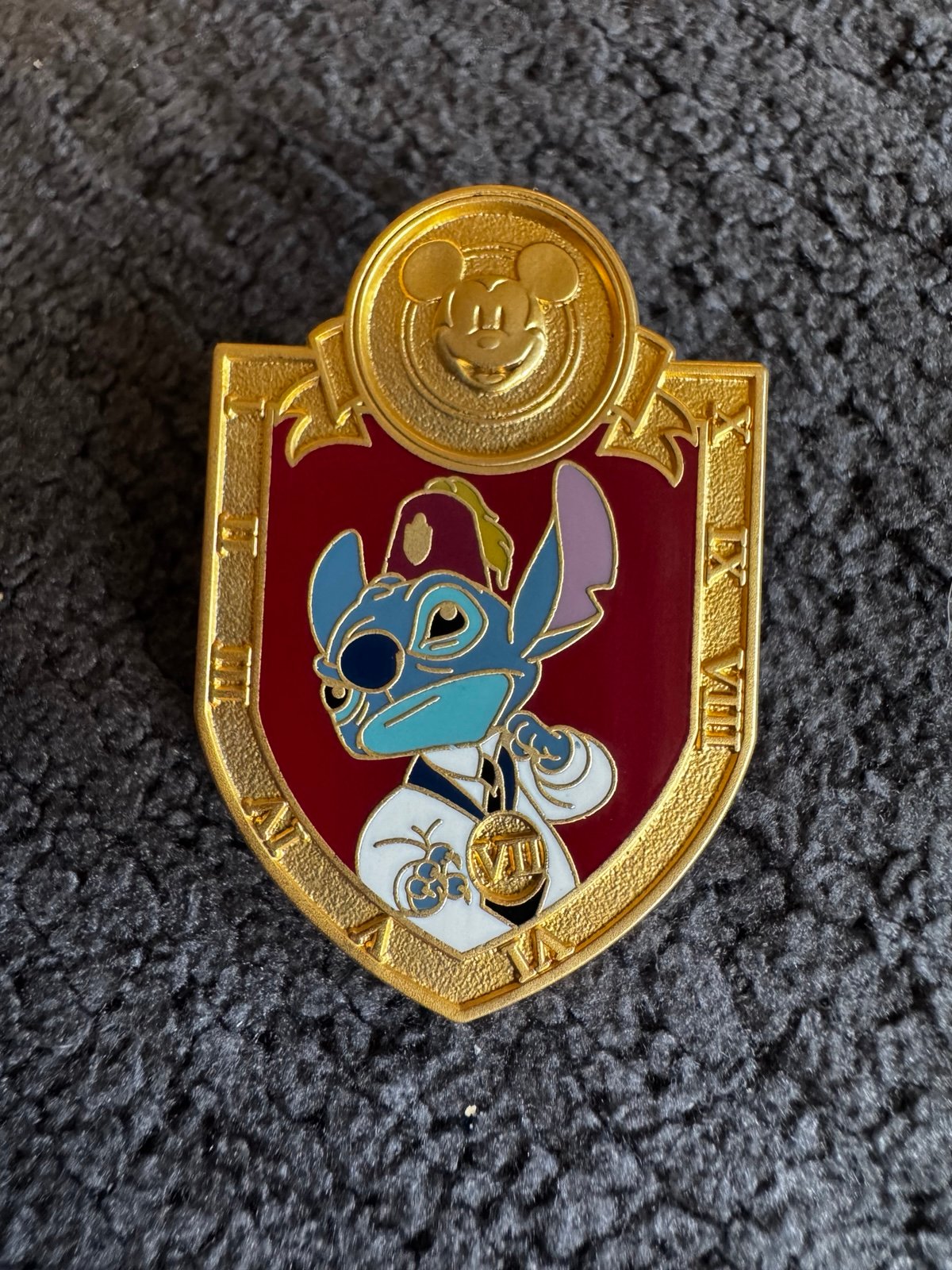Disney Pin 10/10/10 Pin Trading Society - Master Blind Box Pin Stitch Gold