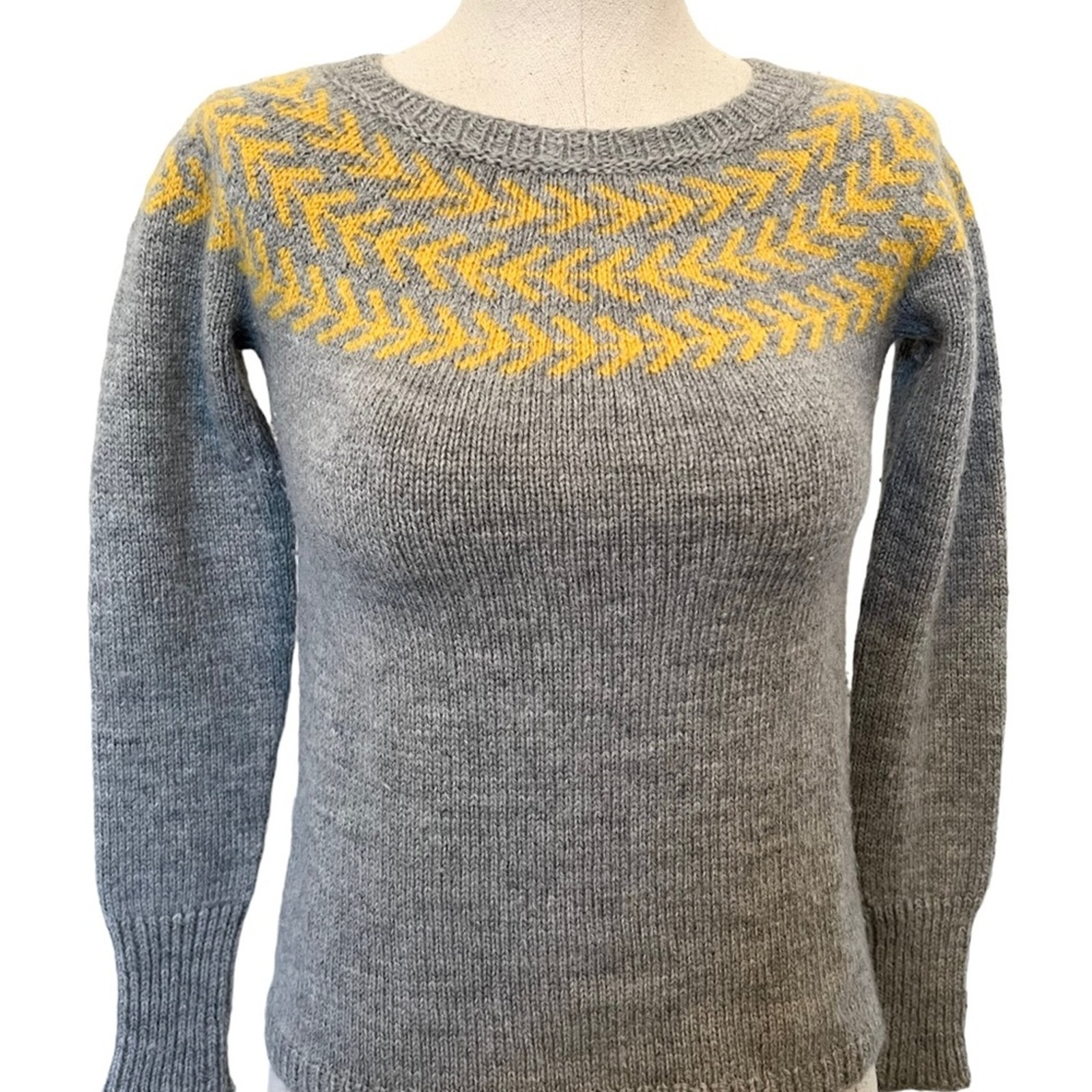 Handknit XS Gray and Yellow Wool Sweater Handmade in Massachusetts Pullover Cute
