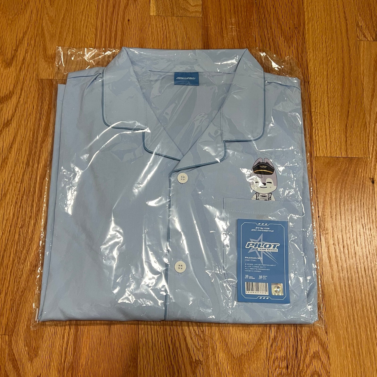 SKZOO PAJAMA SET - 'PILOT : FOR ★★★★★' OPTION: Wolf Chan