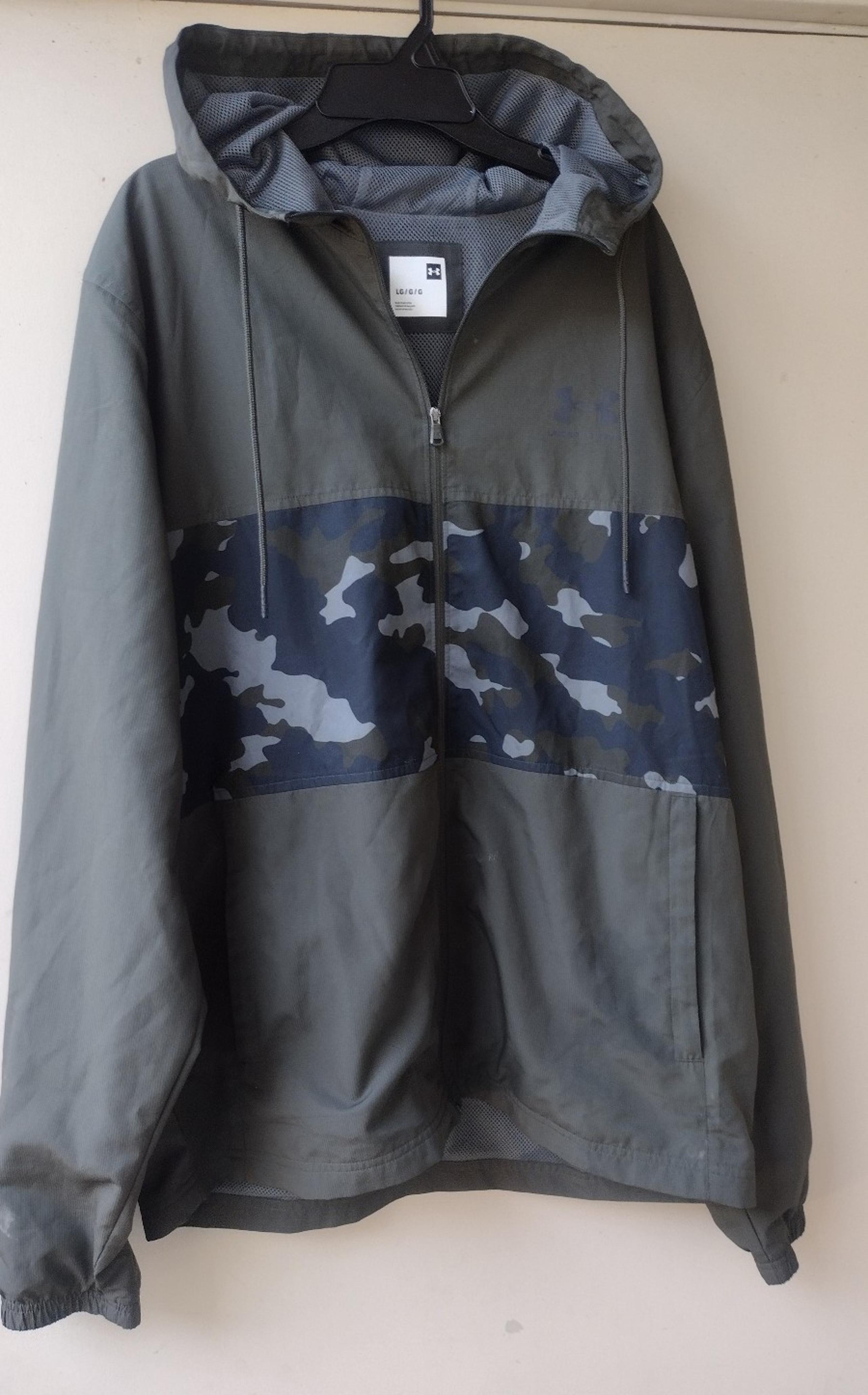 Under Armour Sportstyle Camo Green  Windbreaker Jacket MEN'S SIZE L  Zip Hooded