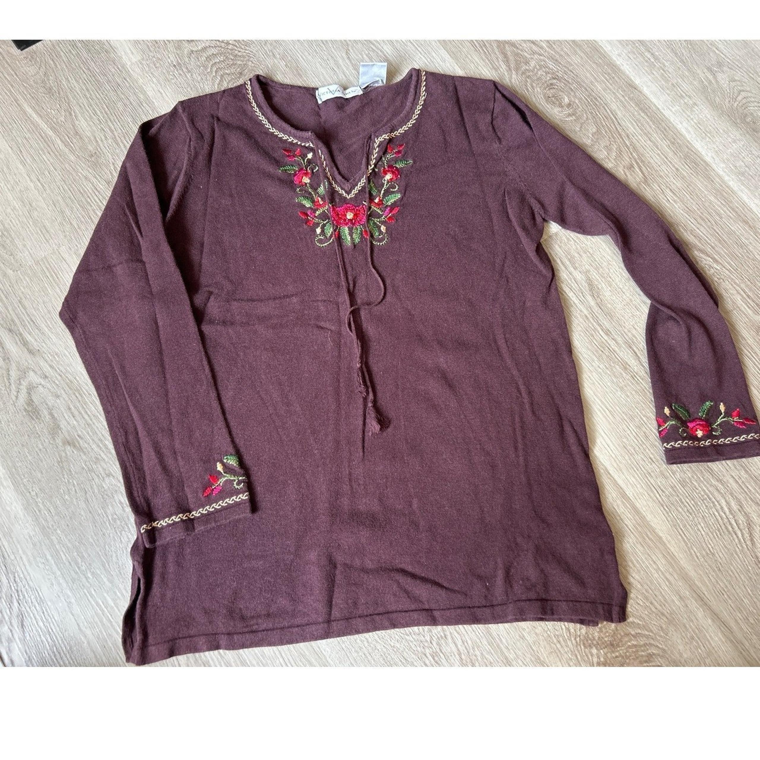 Vintage 90s Victoria Jones Cardigan size small