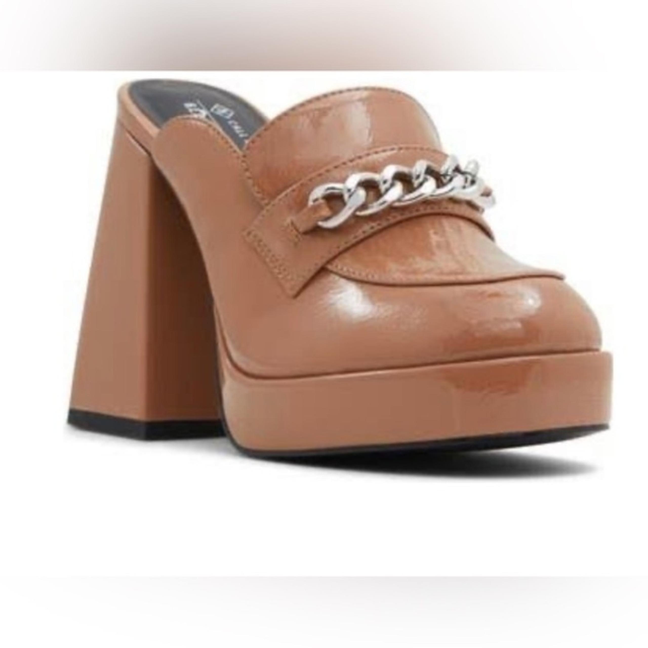 Call It Spring Cassia Chain Pump Light Brown Size 6 NWOT
