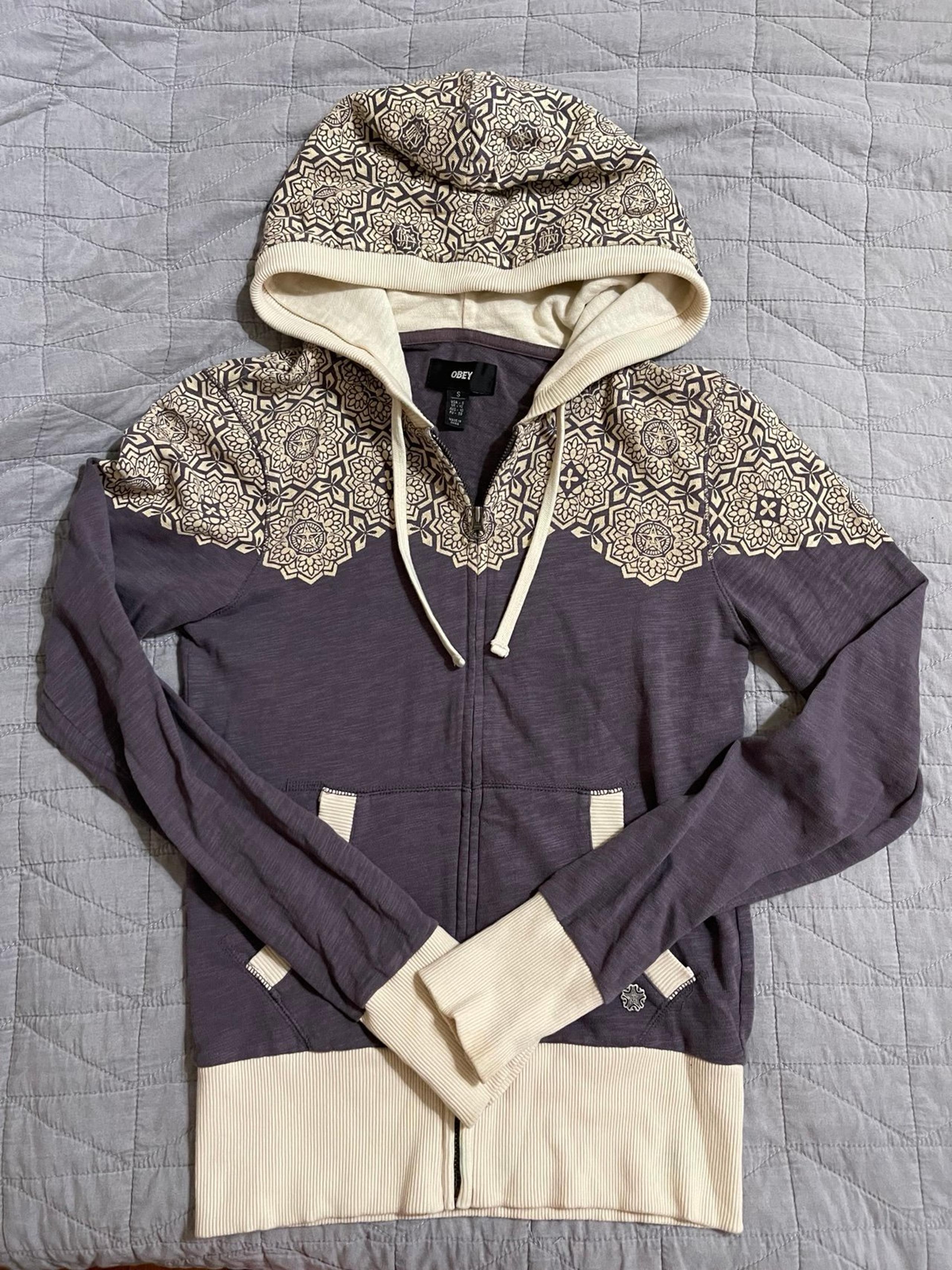 Lightweight Women’s OBEY Hoodie - S
