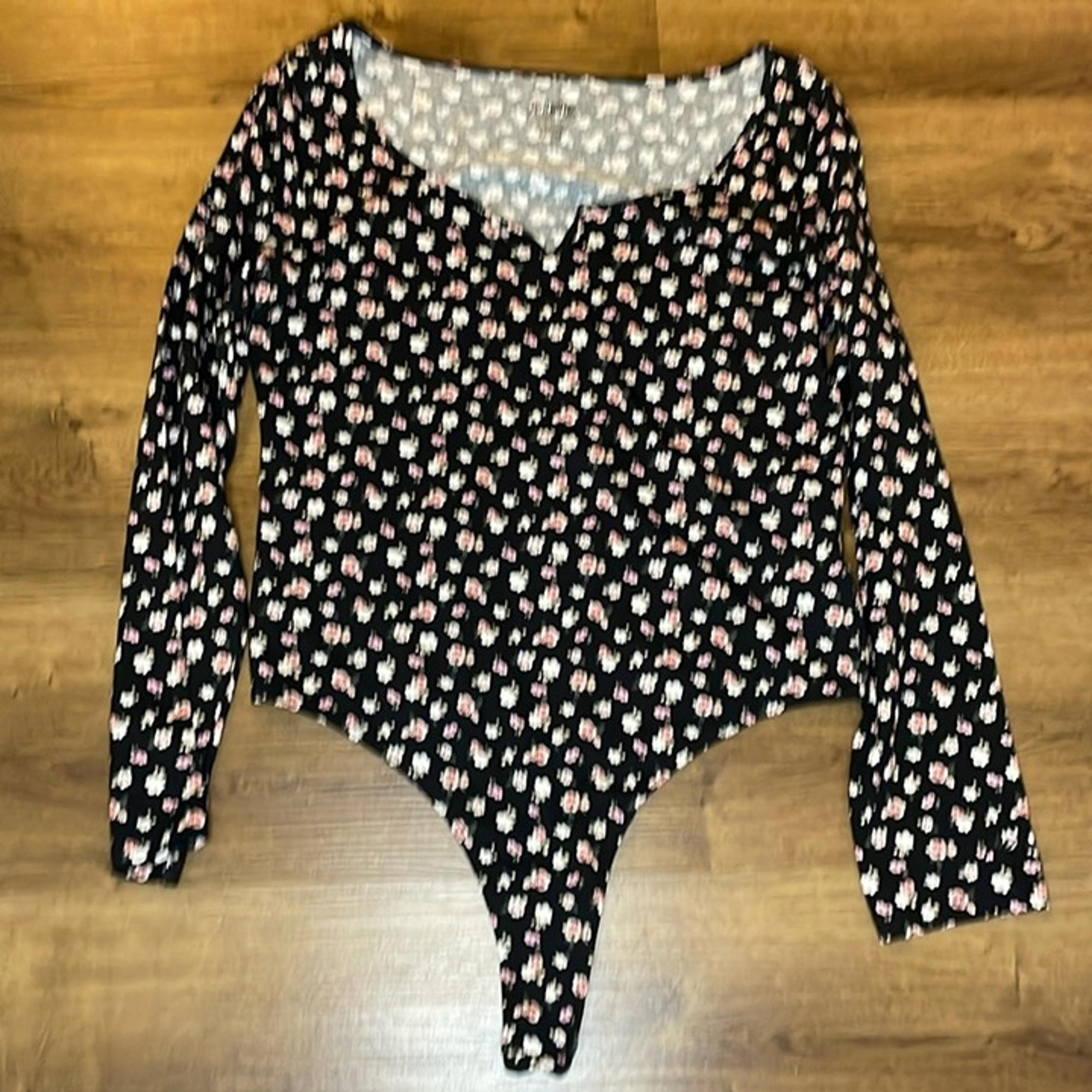 PINK Victoria’s Secret Women’s Large Black Floral Long Sleeve Bodysuit