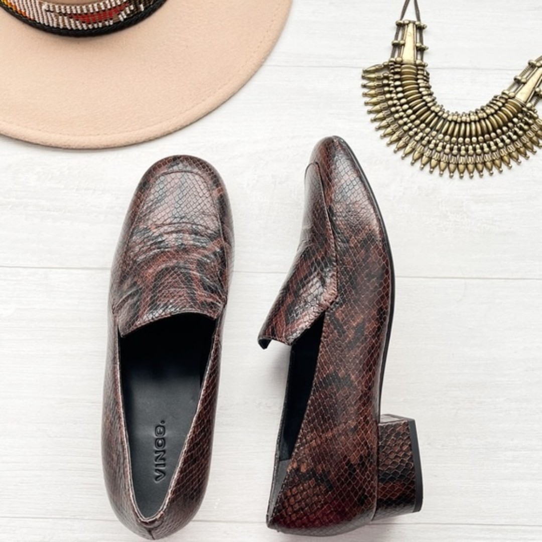 VINCE Fauna Snakeskin Print Venetian Loafers Leather BROWN Size 8.5