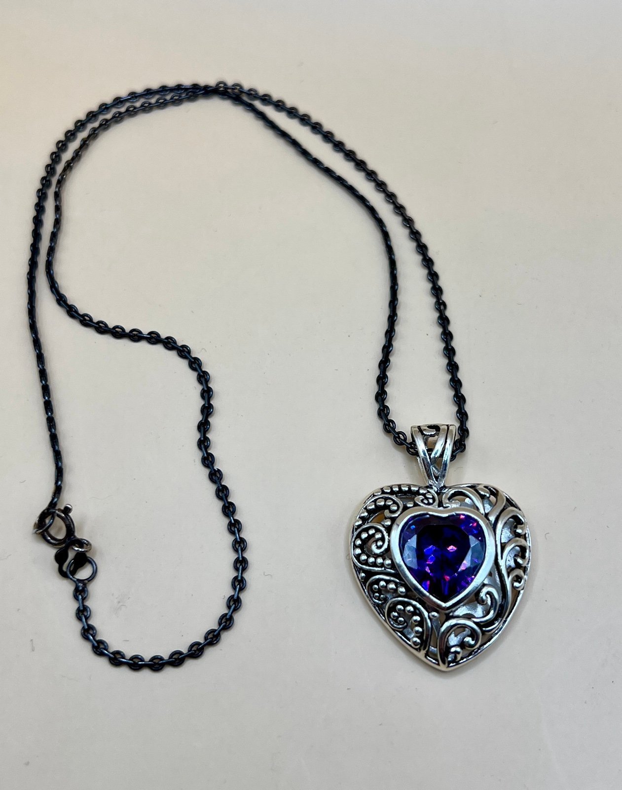 Valentines Day Sterling Silver Heart Shape Necklace Set Hand Carved With Ame