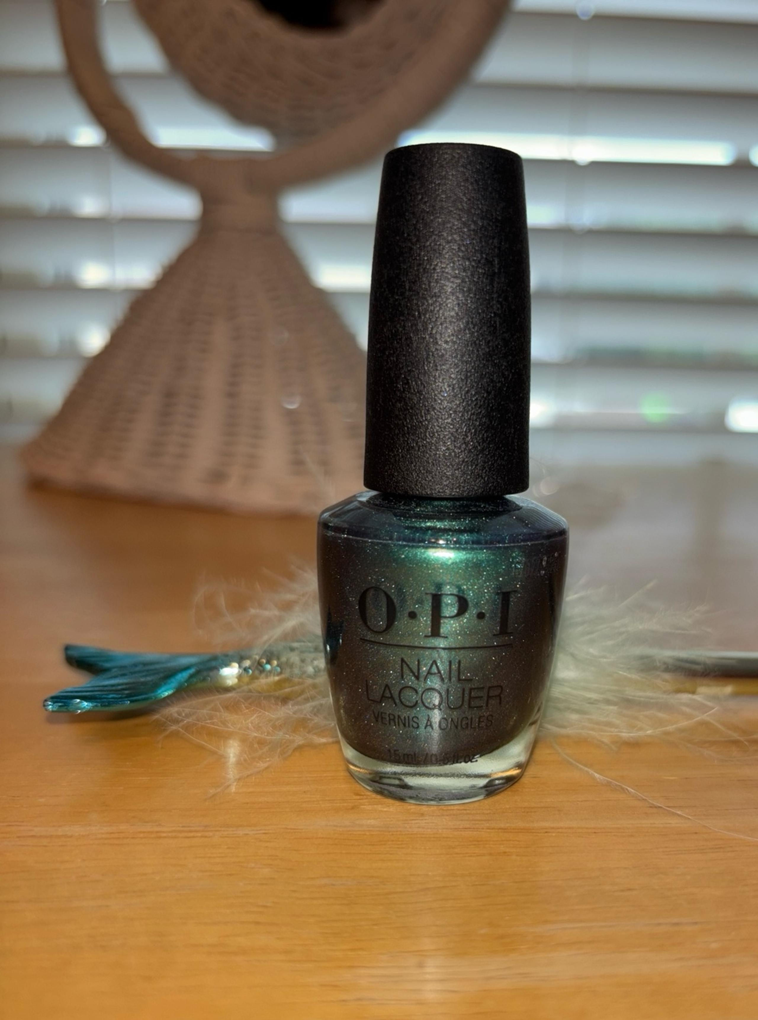 OPI Nail polish This Color’s Making Waves mermaid nail polish mermaid core