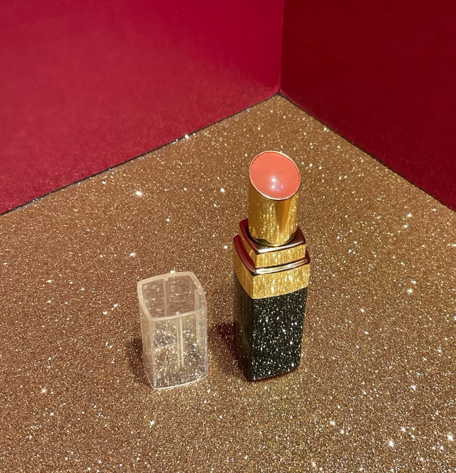 ROUGE COCO SHINE Lipstick in GOLDEN SUN #527