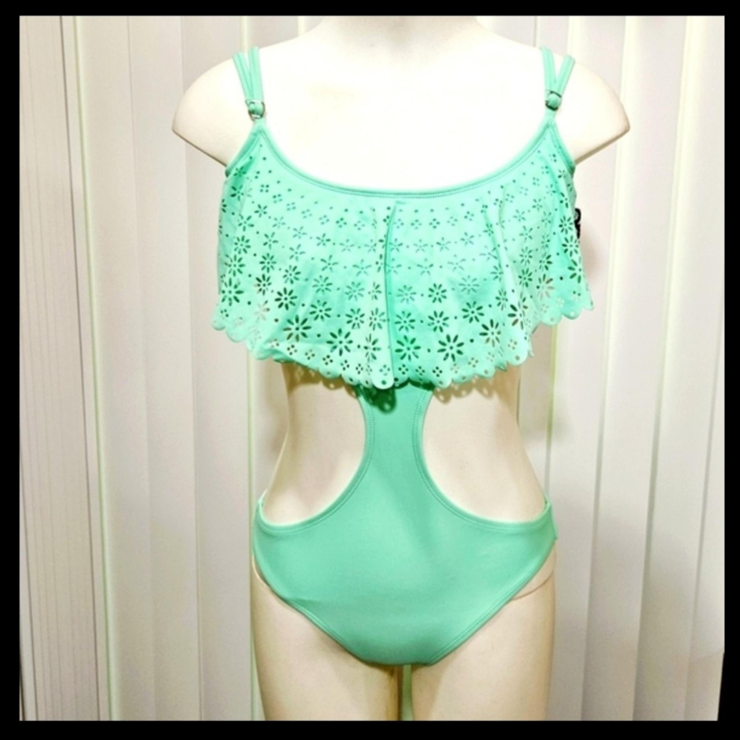 BONGO Womens Cut Out Front One Piece Bathing Suit Size Large Mint Green