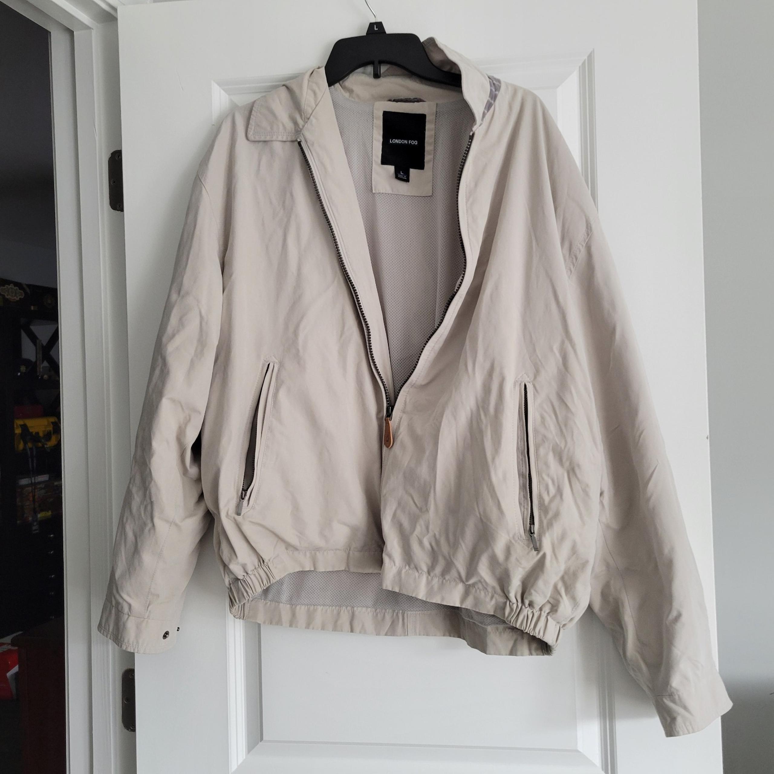 London Fog  Golf Jacket Men's L  Beige Zip Front Zippered Pockets