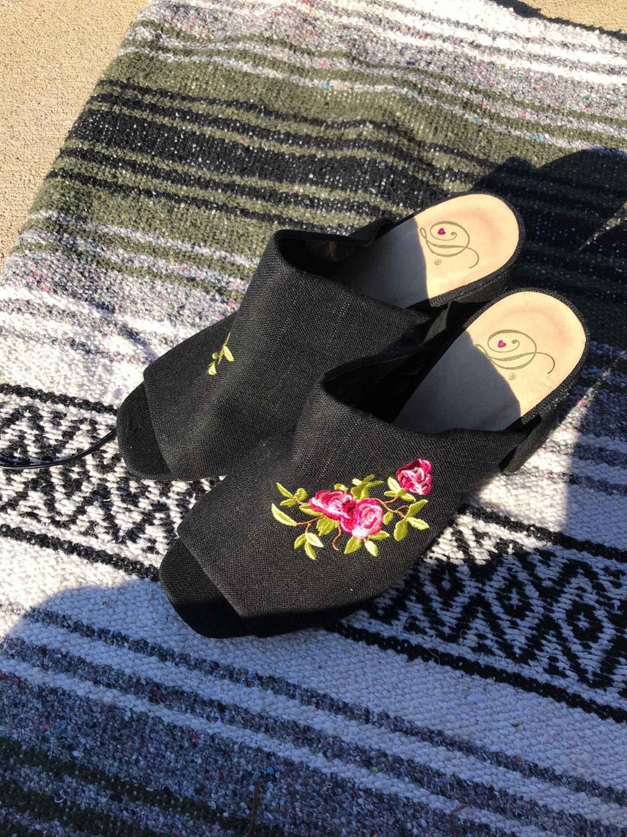 Floral mules