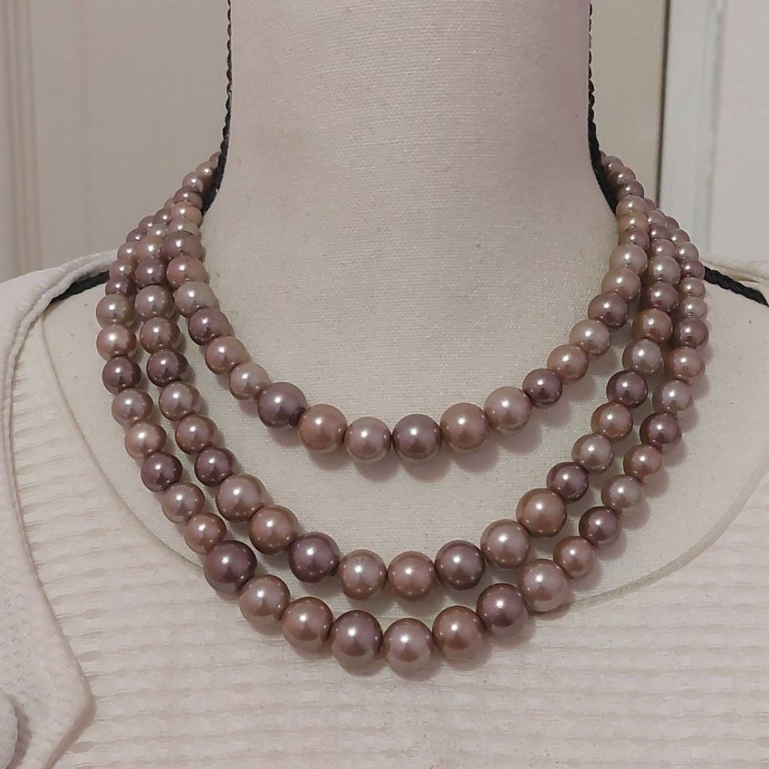 Vintage Creamy Taupe Ombre Triple Strand Faux Pearls Glass Necklace