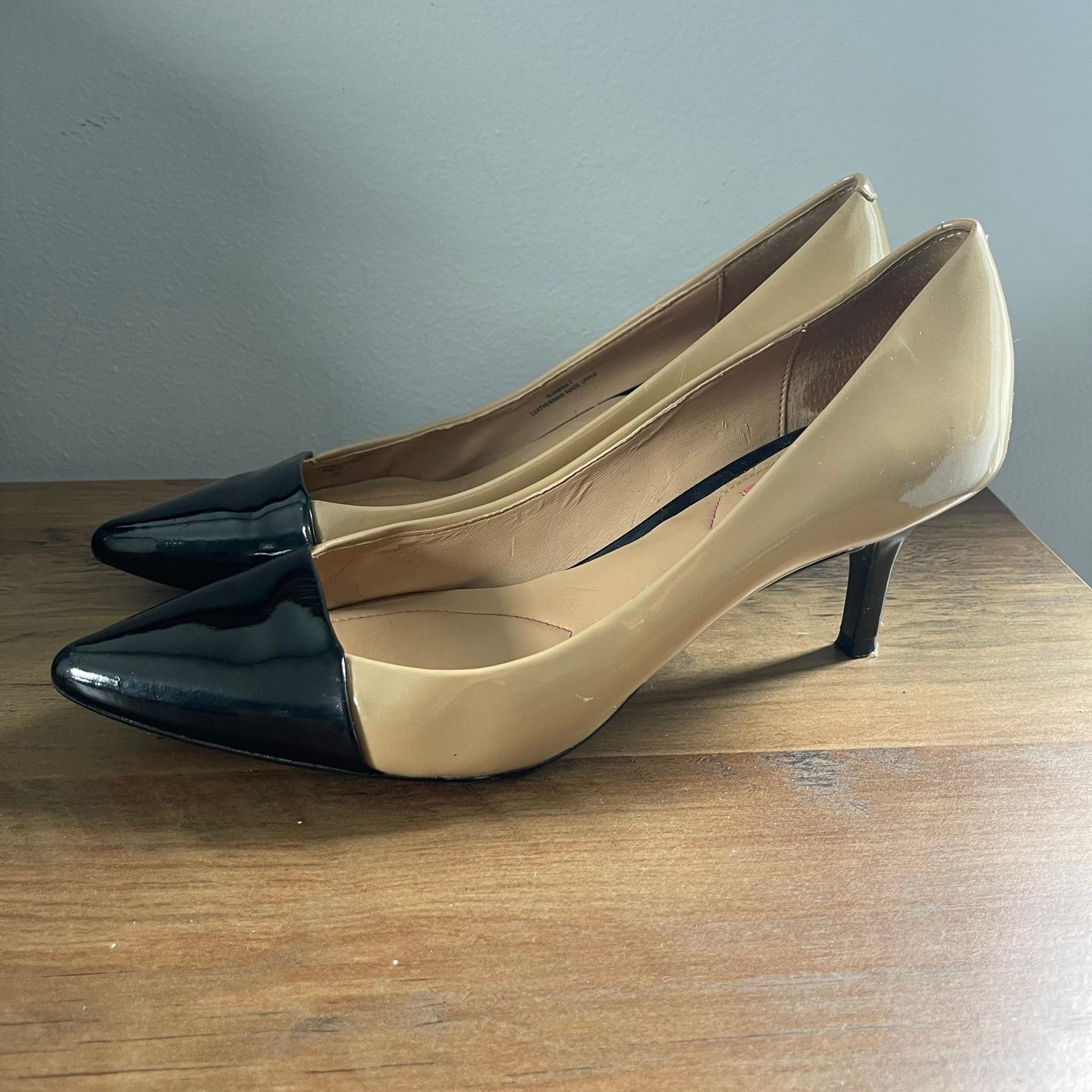 Isaac Mizrahi Jabria Pumps Classic Kitten Heels Beige Black Pointed Toe