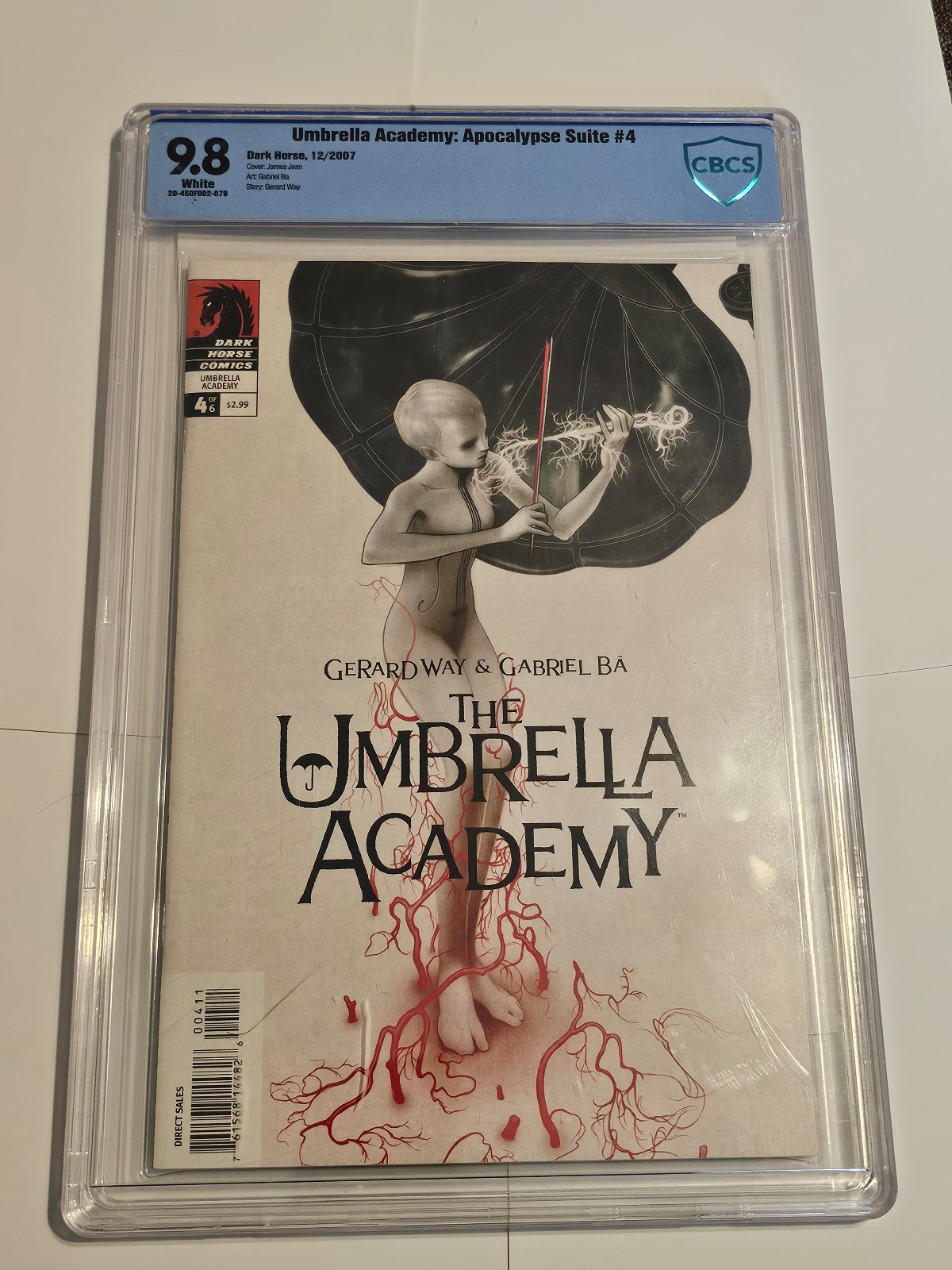 The Umbrella Academy: Apocalypse Suite #4! CBCS 9.8! Gerard Way! Dark Horse!