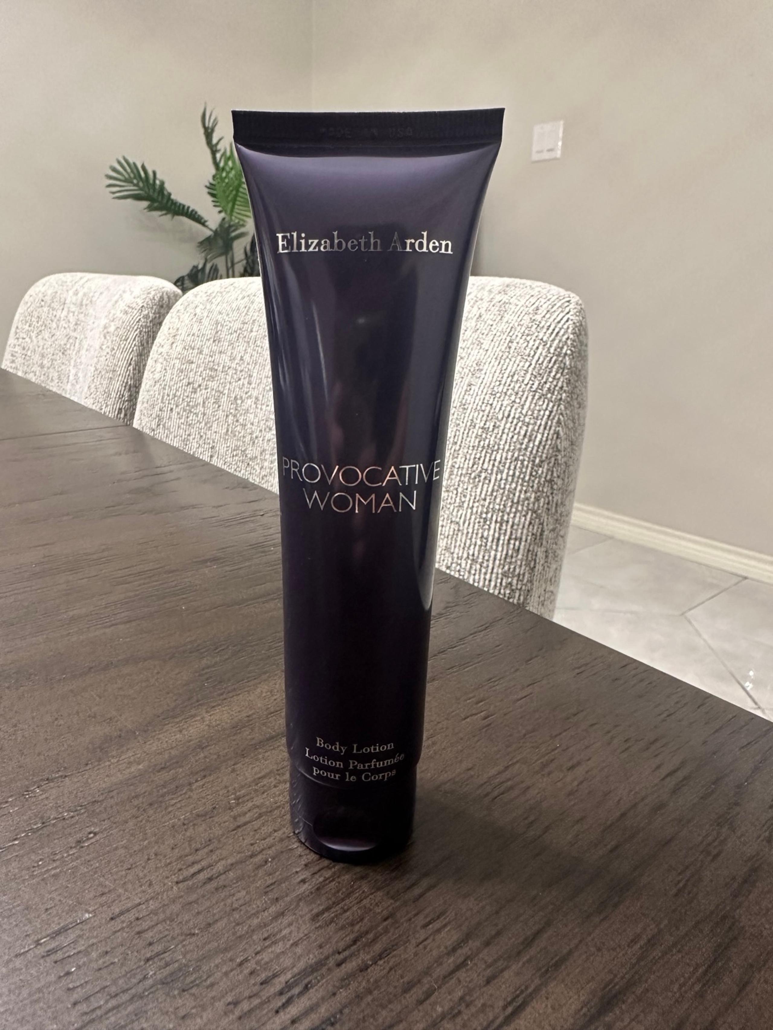Elizabeth Arden Provacative Woman body lotion