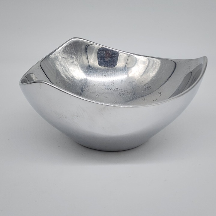 Nambe' Tri-Corner Bowl #530 1967 Design by Richard K. Thomas VTG MCM 8
