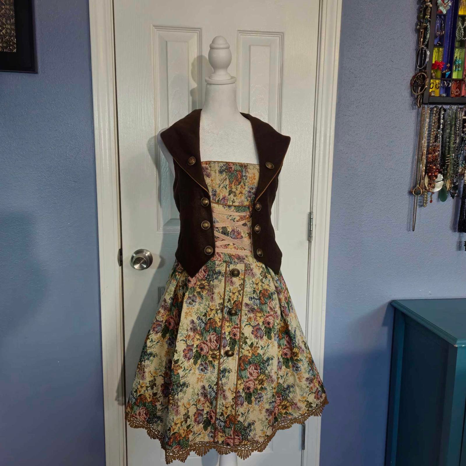 NWT Black Sugary Tea (S) Vintage Vest JSK Floral Dress with Brown Bodice Lolita