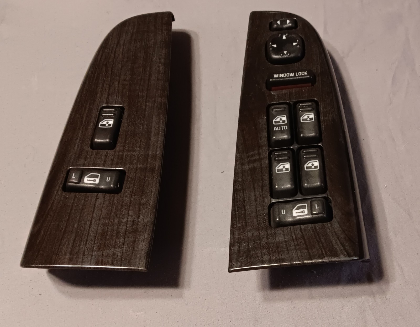 2000-2002 GMC Yukon/Cadillac Escalade Front Door Switches