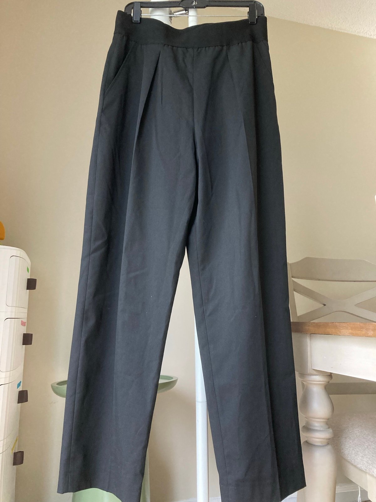 NWOT ZARA WOMEN PANTS WITH SIDE ZIP