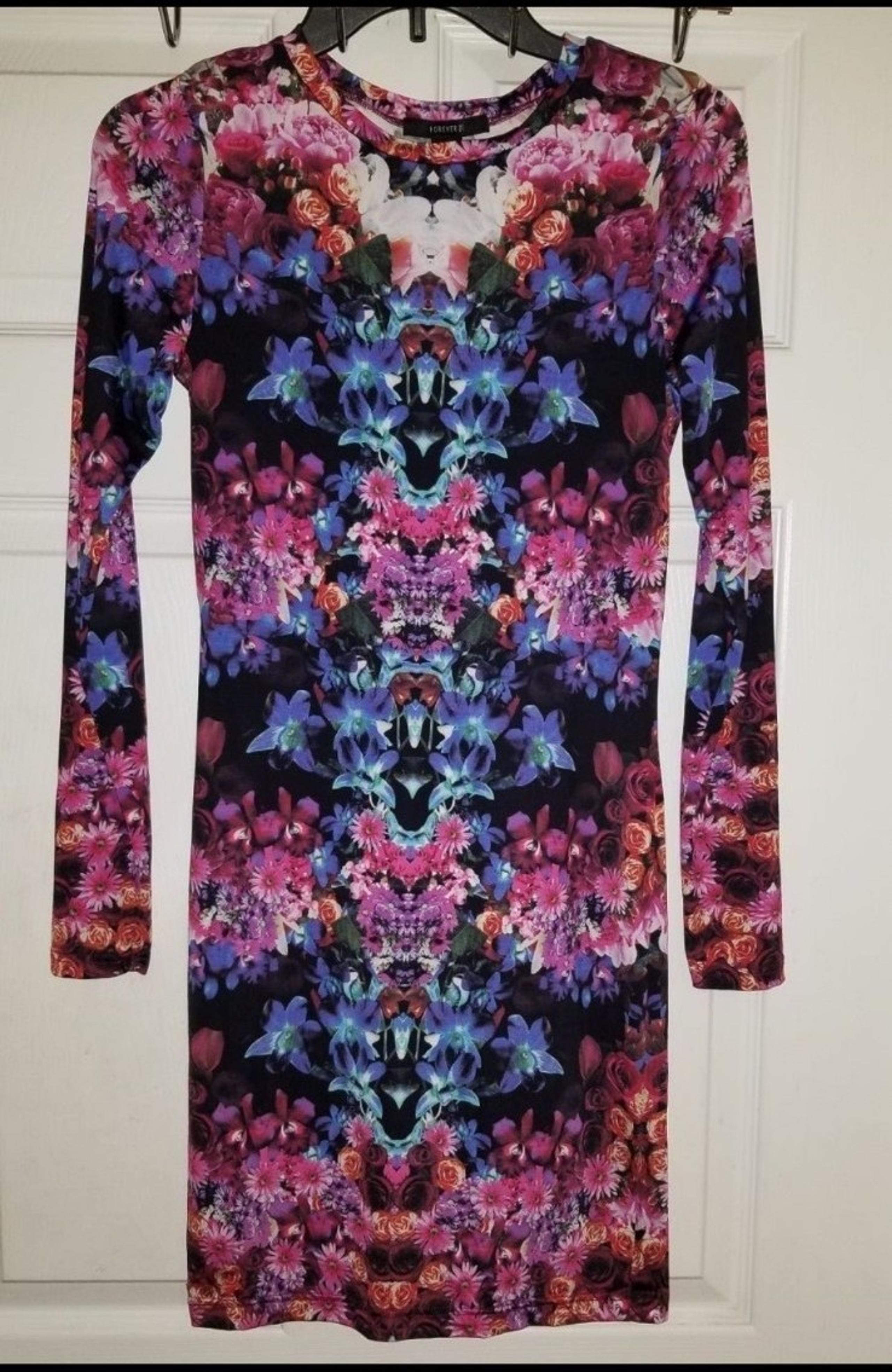 FOREVER 21 Tattoo Bodycon Knee-Length Dress Womens Size Small