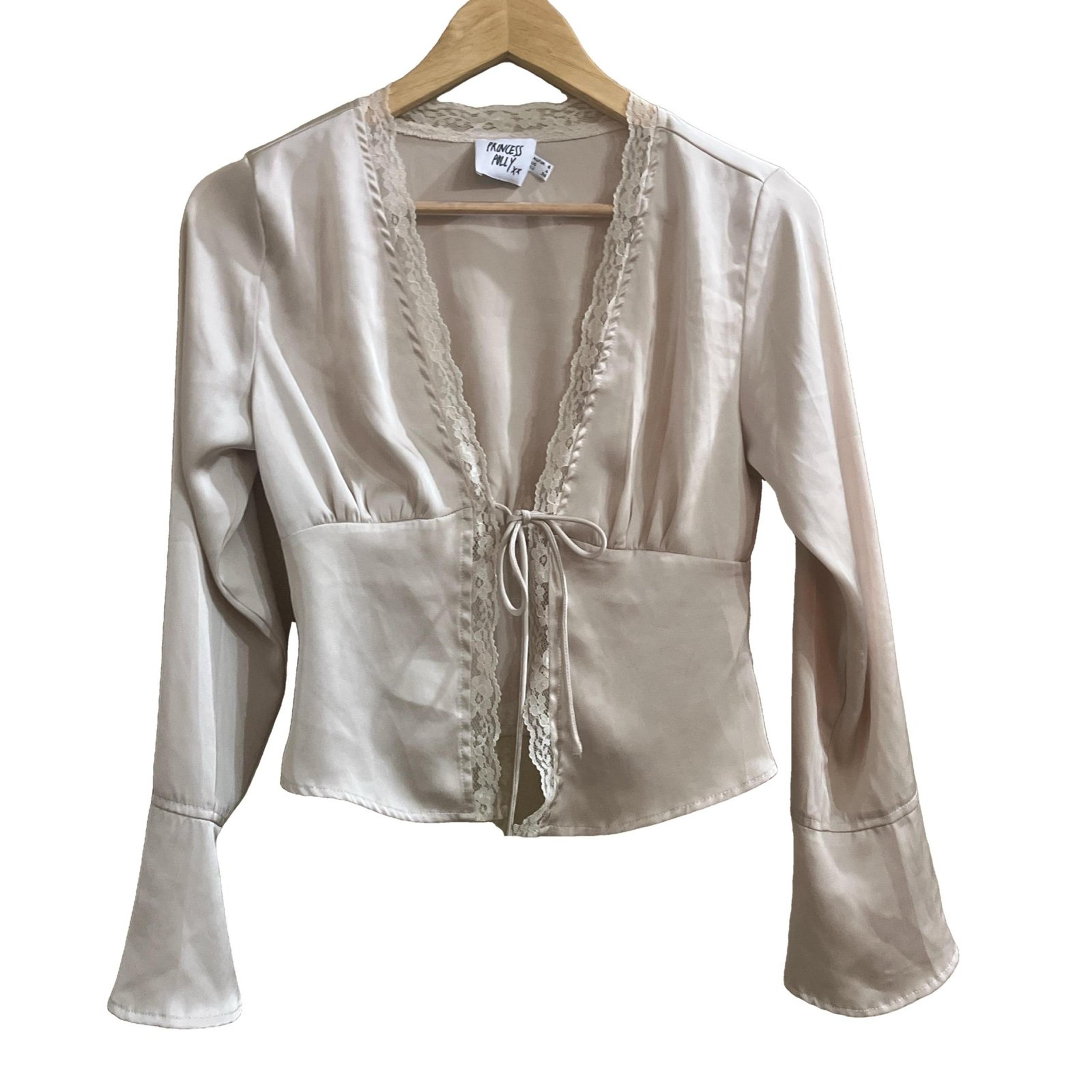 Nordstrom Princess Polly Women’s size 4 Cream blouse with lace trim