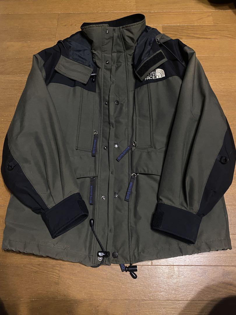 The North Face Mountain Parka NY2107 90S? Defective?