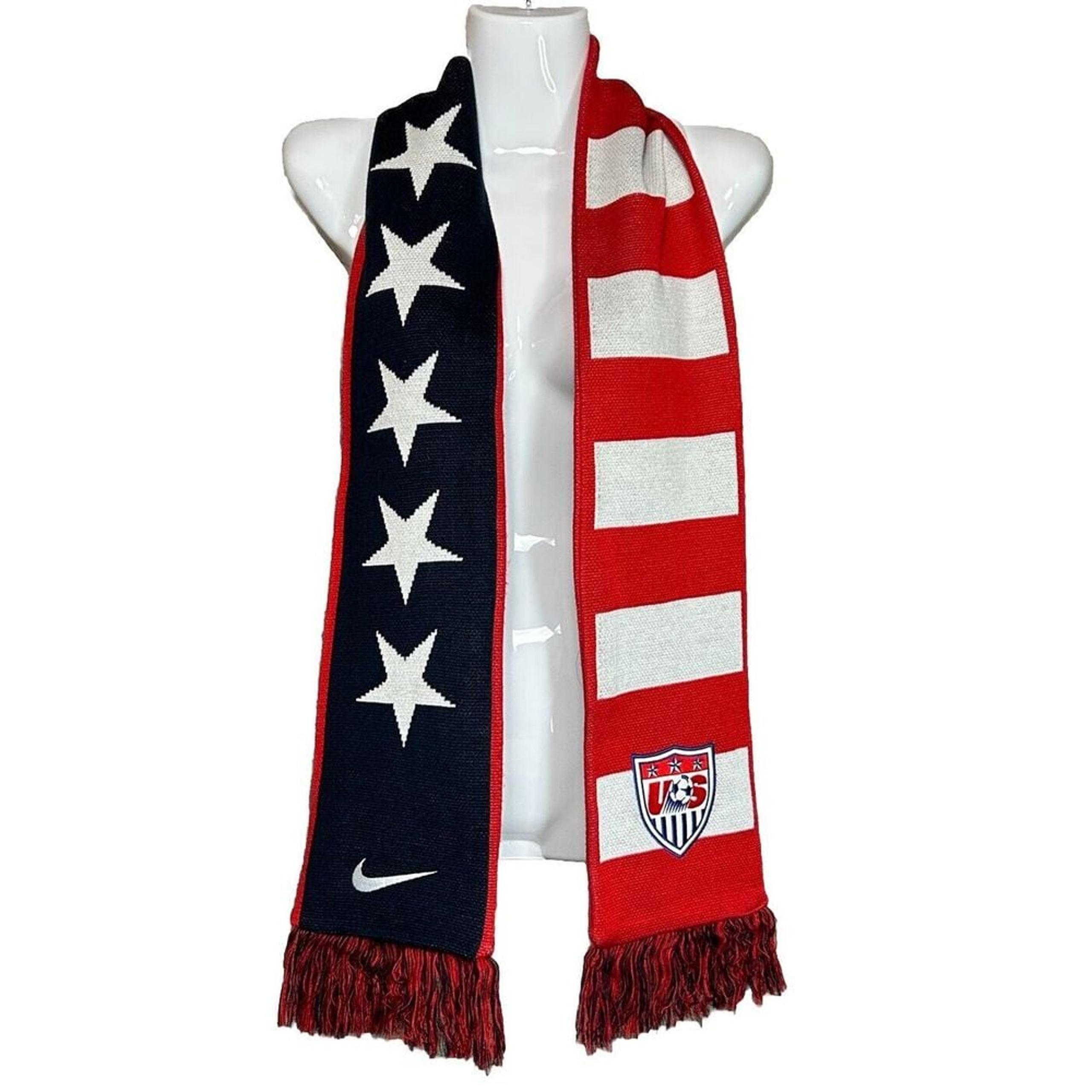 Nike Olympic Team USA Soccer Adult OS Thick Knit Scarf Red White Blue Patriotic