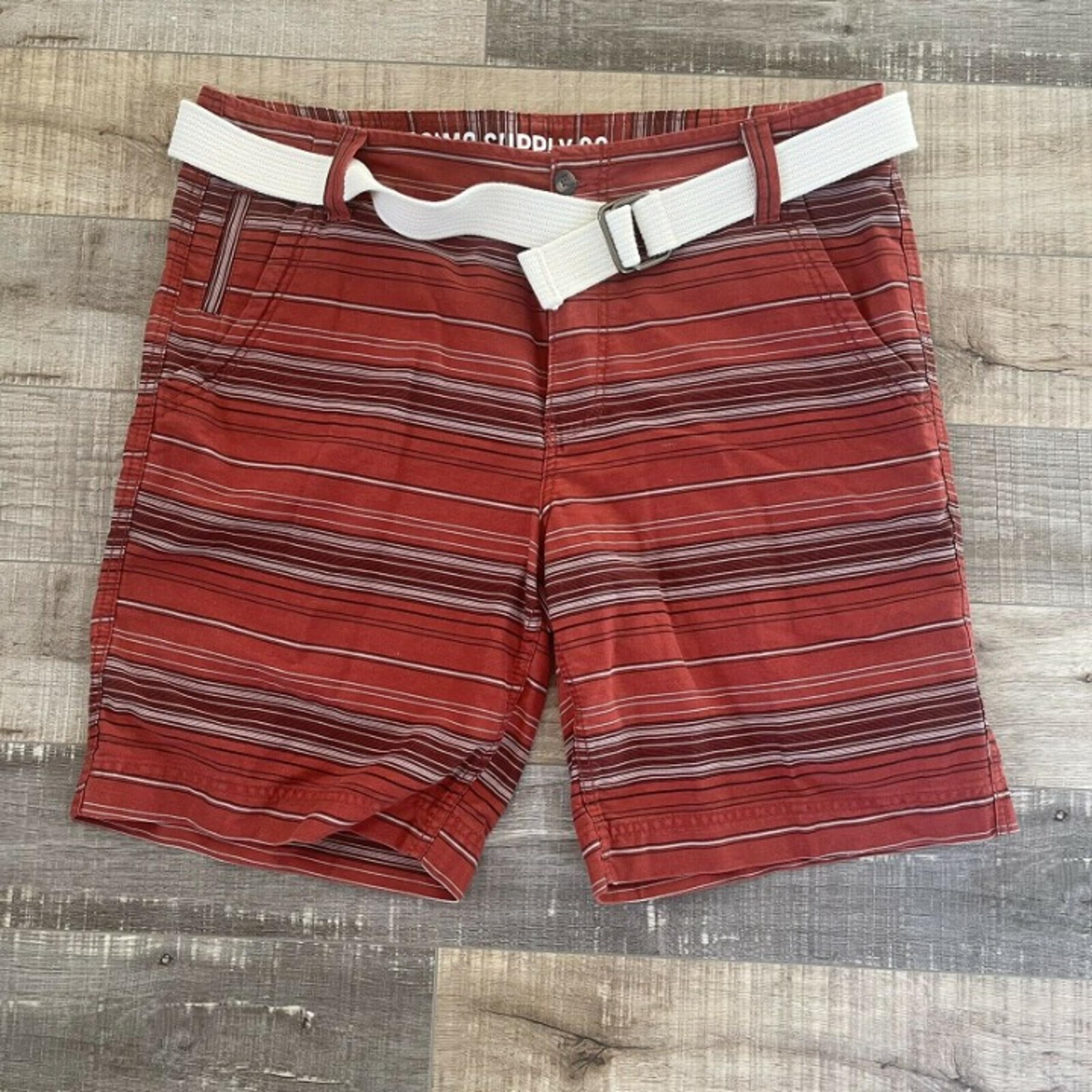Men's Mossimo Supply Co. Flat Front Shorts size 38 Burnt Red+ with Belt