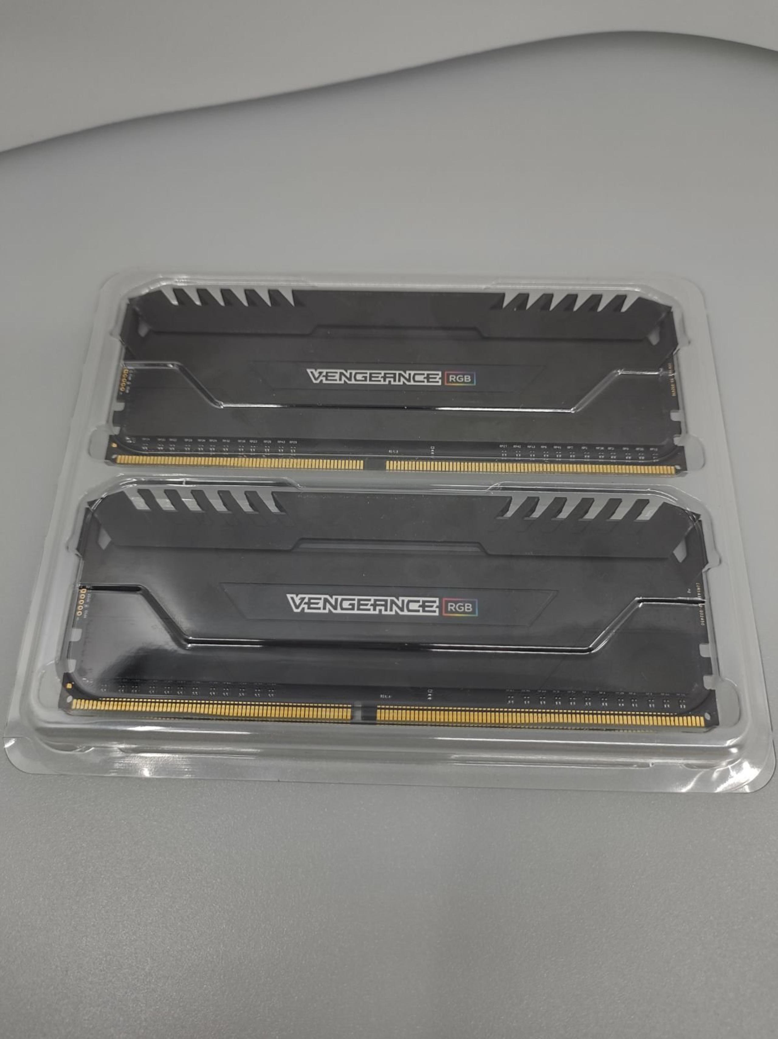 Desktop memory computer.