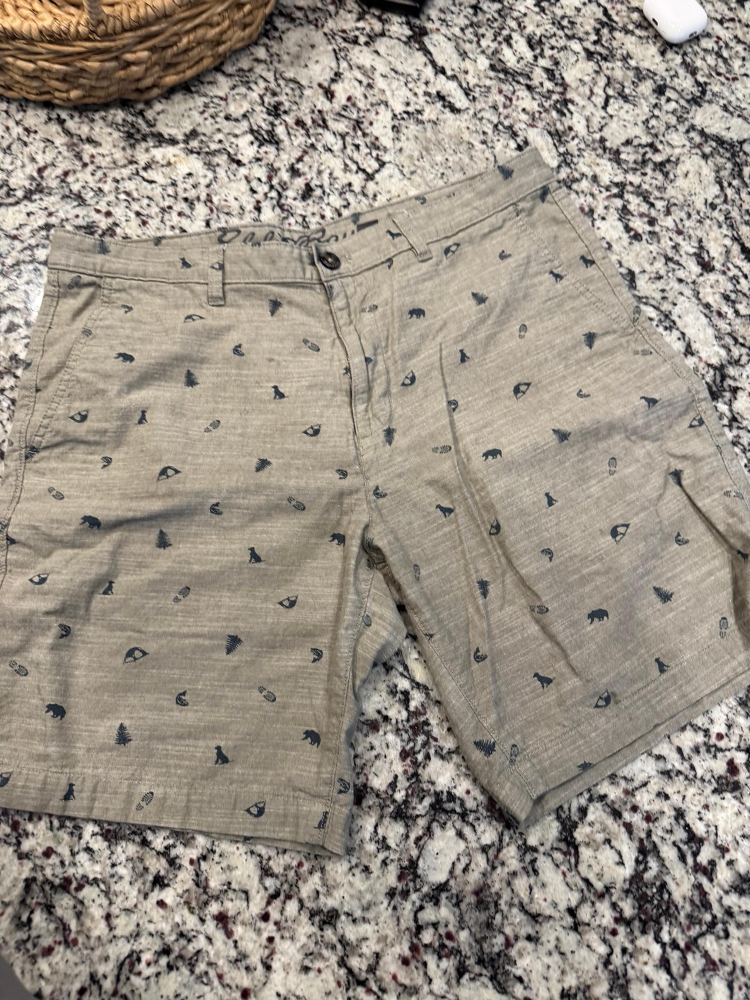 Eddie Bauer Shorts men’s size 34