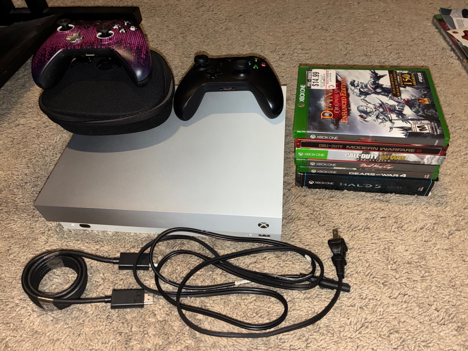 Xbox One X Taco Bell Limited Edition Console Bundle